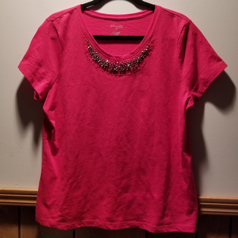🍁🌺St. Johns's Bay Est. 1984 t-shirt with front rhinestone bling